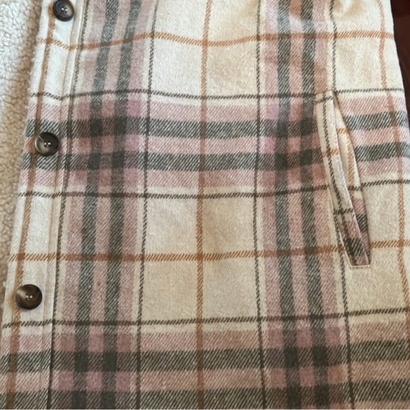 Allie Rose Women’s Sherpa Lined Flannel Jacket with Hood and Pockets - Picture 8 of 10